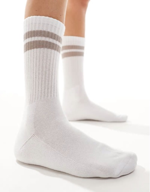 sporty ribbed socks in white and brown