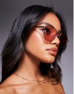 Quay big time round metal sunglasses in gold with pink lens