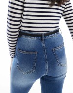 waist and hip skinny belt with bubble rectangle buckle detail in black
