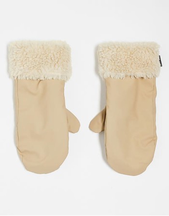 puffer fleece mittens in sand